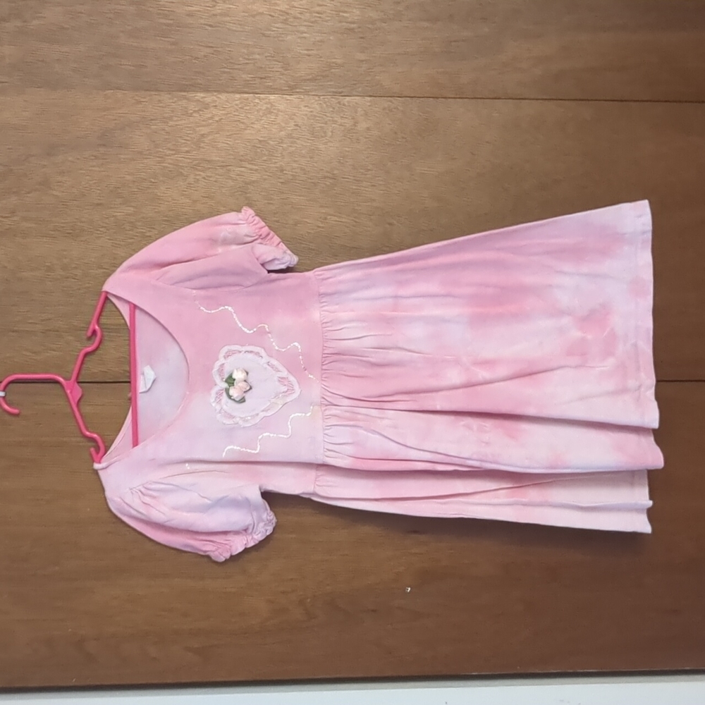 Vintage pink tie-dye dress